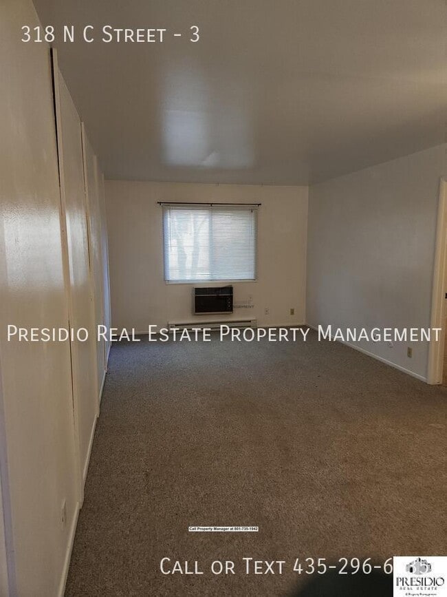 Building Photo - 318 N Center St