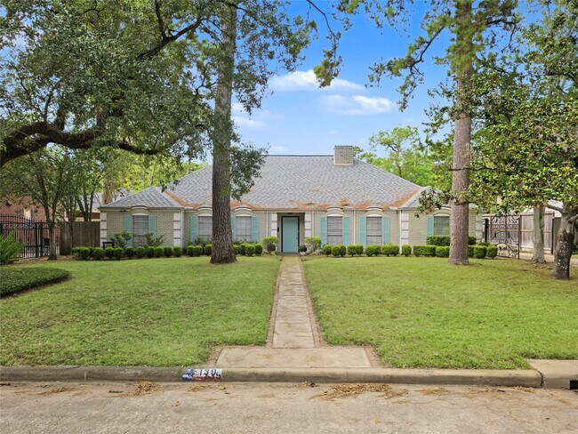Building Photo - 139 Haversham Dr