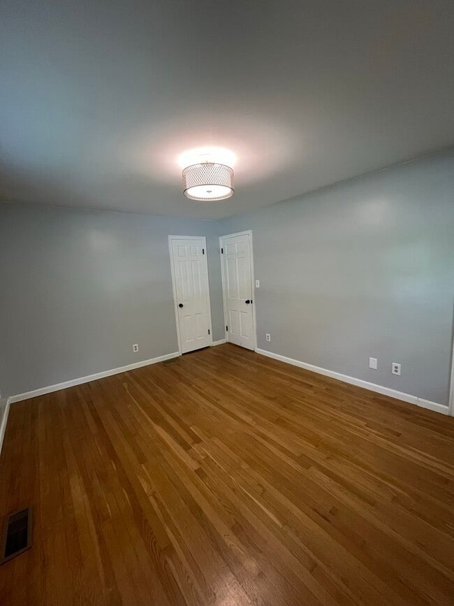 Building Photo - Charming 3-Bedroom Home in Reynoldsburg – ...