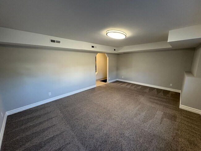 Building Photo - 3814 R Ave