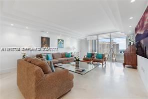 Building Photo - 789 Crandon Blvd