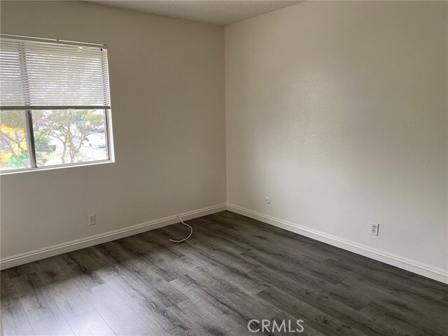 Building Photo - 400 E Emerson Ave