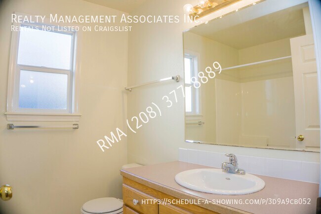 Building Photo - 2889 W Stallion St