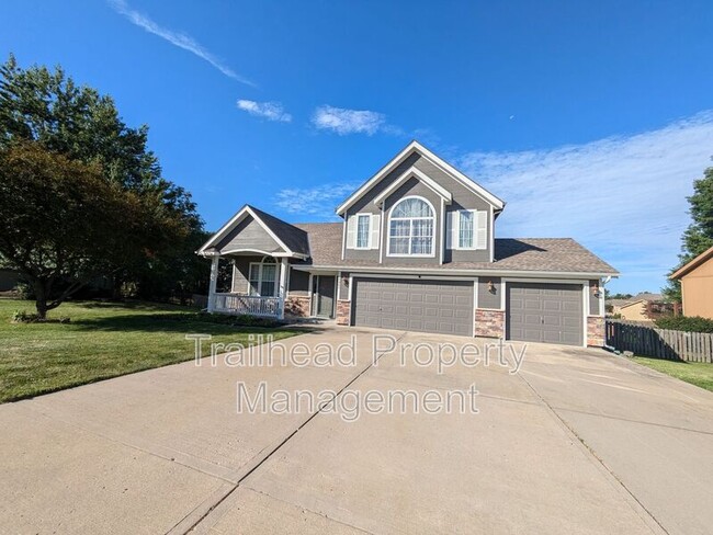 Primary Photo - 10960 N Wallace Ave