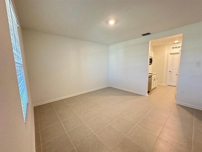 Building Photo - 5636 Lemon Grass St