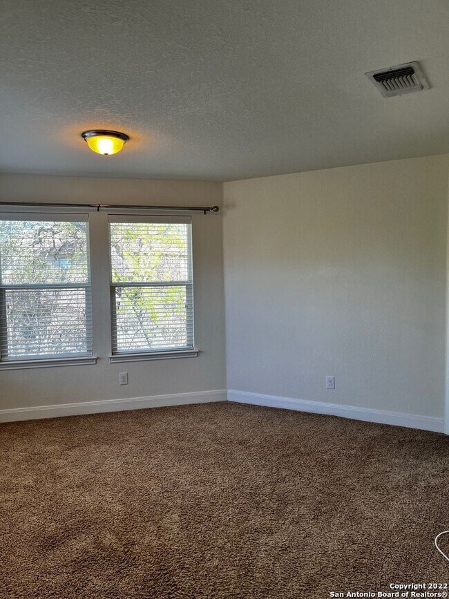 Building Photo - 20547 Pindale Clf