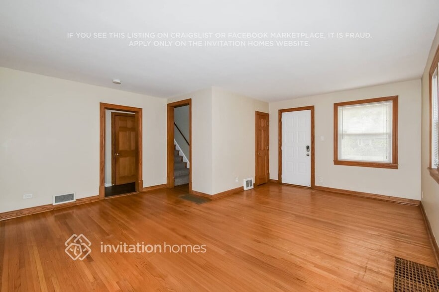 Building Photo - 1541 Boeger Ave