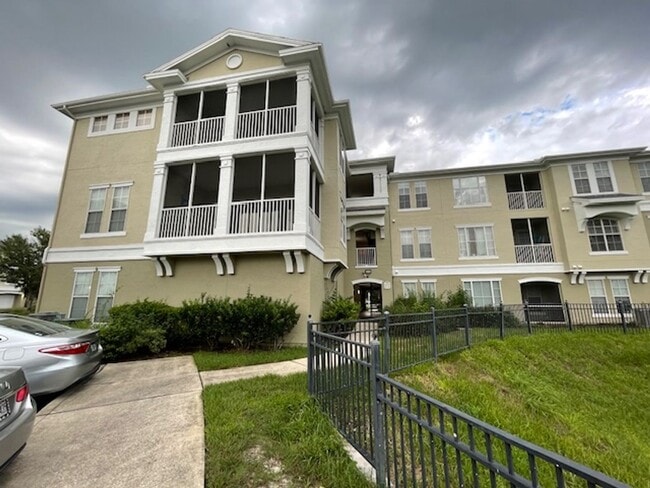 Building Photo - Gardens of Bridgehampton