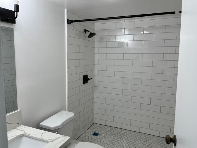 Building Photo - Nahoa Apartments-Mililani 2 bedroom plus d...