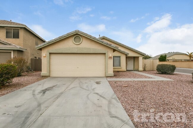 Building Photo - 8006 W Pima St