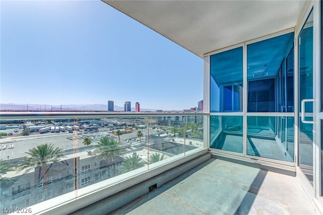 Building Photo - 4575 Dean Martin Dr