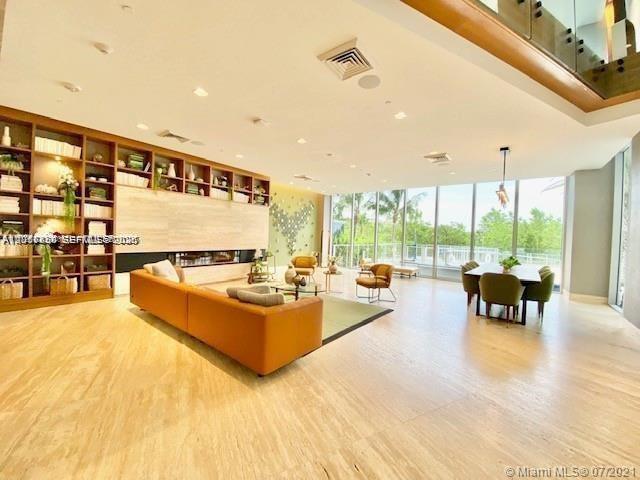 Building Photo - 16385 Biscayne Blvd