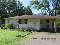 Building Photo - 2125 Hairston St
