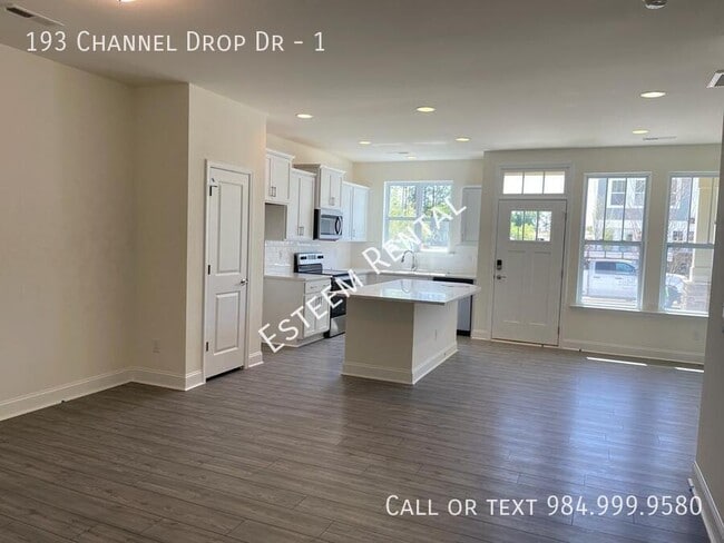 Building Photo - 193 Channel Drop Dr