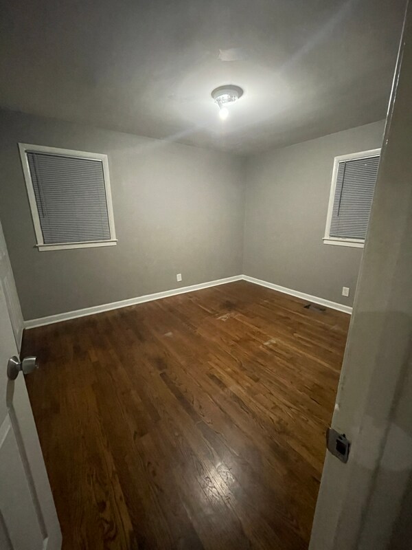 Building Photo - 4838 Bartlett Rd