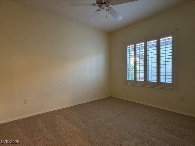 Building Photo - 3025 Seaford Peak Dr