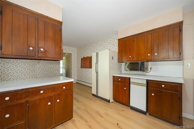Building Photo - 50 Aspinwall Rd