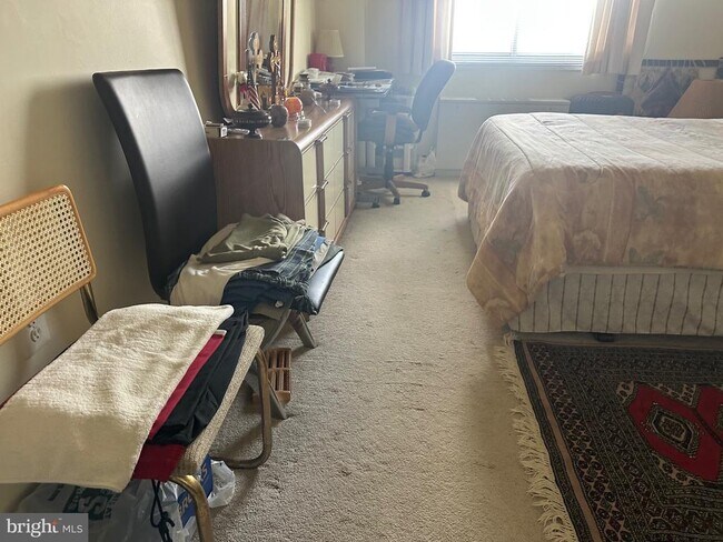 Building Photo - 2500 N Van Dorn St