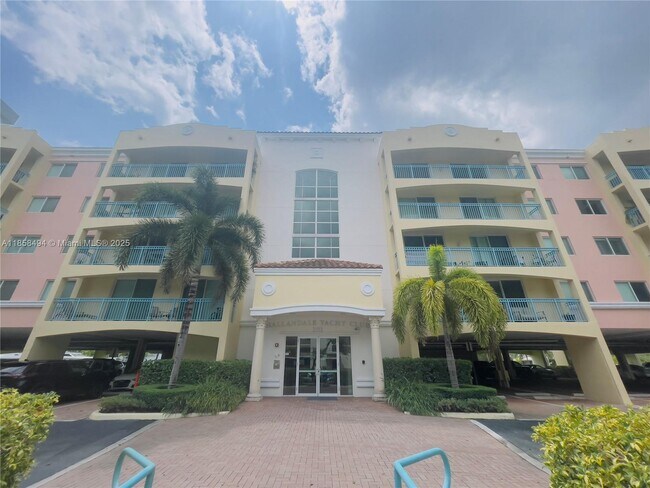 Building Photo - 201 Golden Isles Dr
