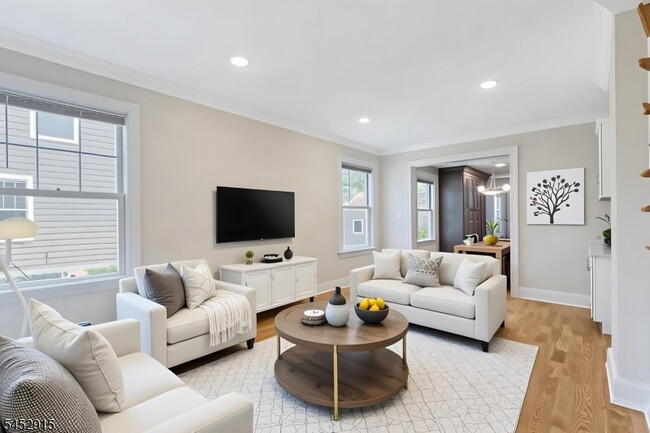 Building Photo - 51 Summit Ave