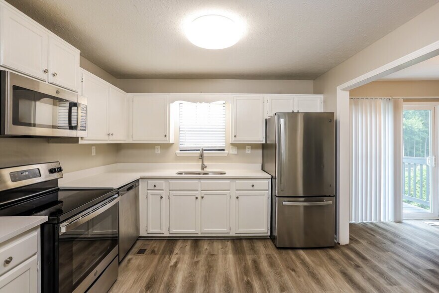 Building Photo - 3204 Plymouth Rock Dr
