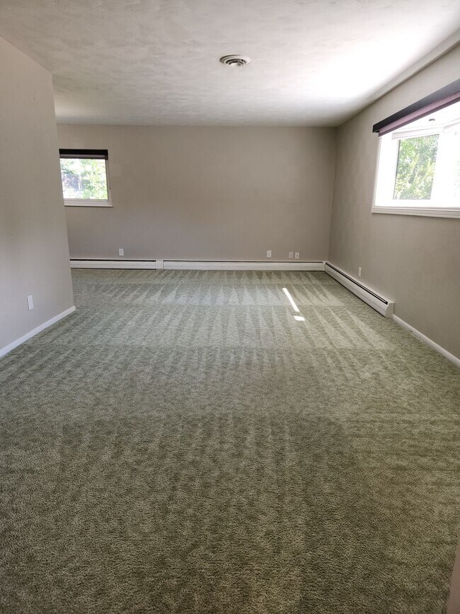 Building Photo - Welcome Home! Beautiful house in Lakewood!