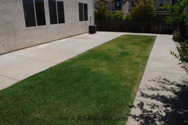 Building Photo - 6301 Bluebill Ct