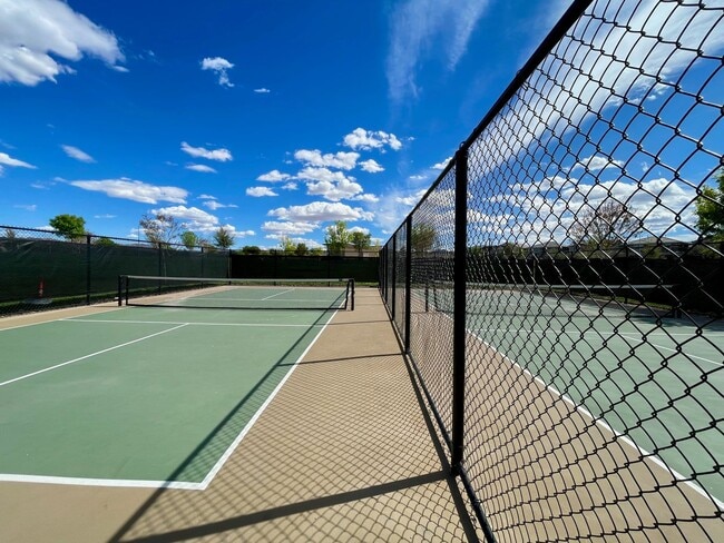 Building Photo - 3 BED 2.5 BATH 2 CAR GARAGE TOWNHOME FOR RENT IN CADENCE MASTER PLANNED COMMUNITY