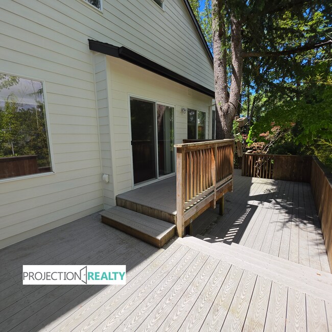 Building Photo - 15239 NW Moresby Ct
