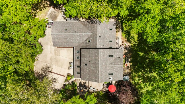 Building Photo - 8039 Old Richmond Rd