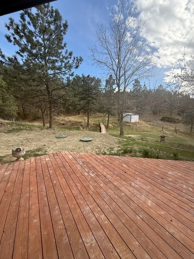 Building Photo - Secluded 3-Bed Retreat on 2.36 Acres with Sauna, Views & 2-Car Garage