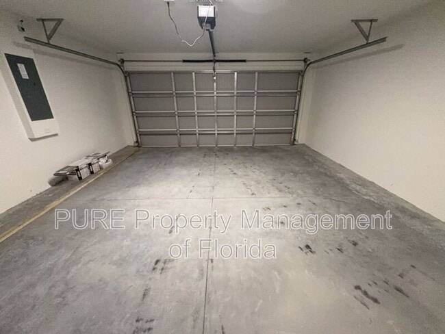 Building Photo - 5787 NW 62nd Ave