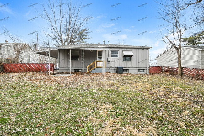 Building Photo - 12422 Pizarro Dr