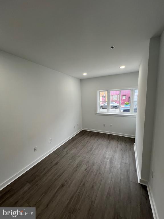 Primary Photo - 2321 N 2nd St