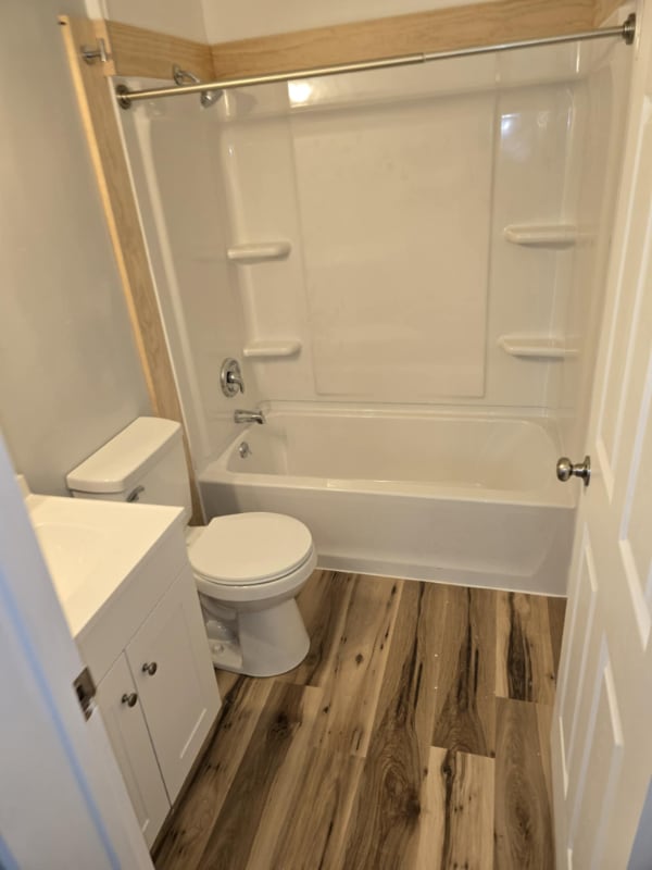 Building Photo - 711 S 6th St