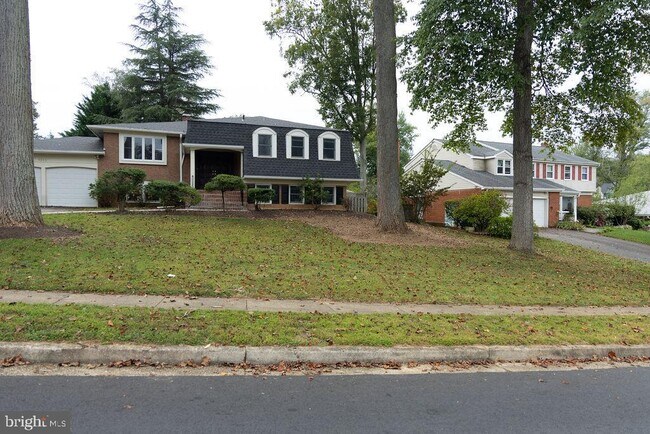 Building Photo - 1212 Forestwood Dr