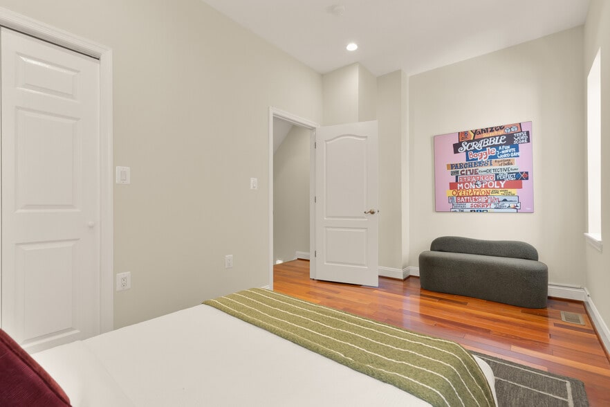 Building Photo - 1934 4th St NW