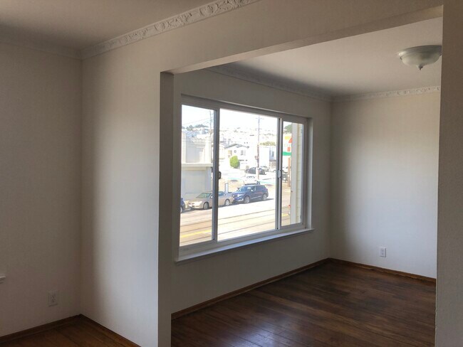 Building Photo - 2233 Taraval St