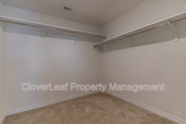 Building Photo - 10406 Labrado Dr