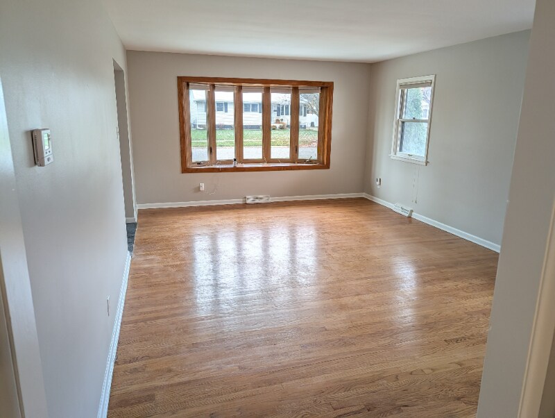 Building Photo - 7843 Jackson Ave