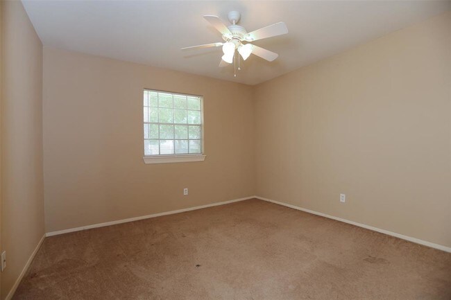 Building Photo - 5914 Arboles Dr