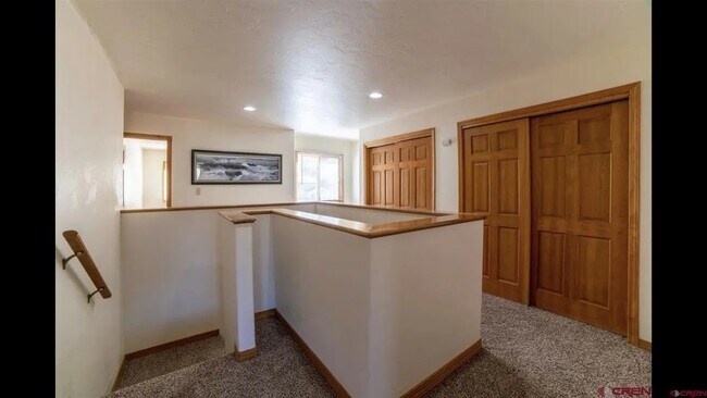 Building Photo - 209 Jenkins Ranch Rd