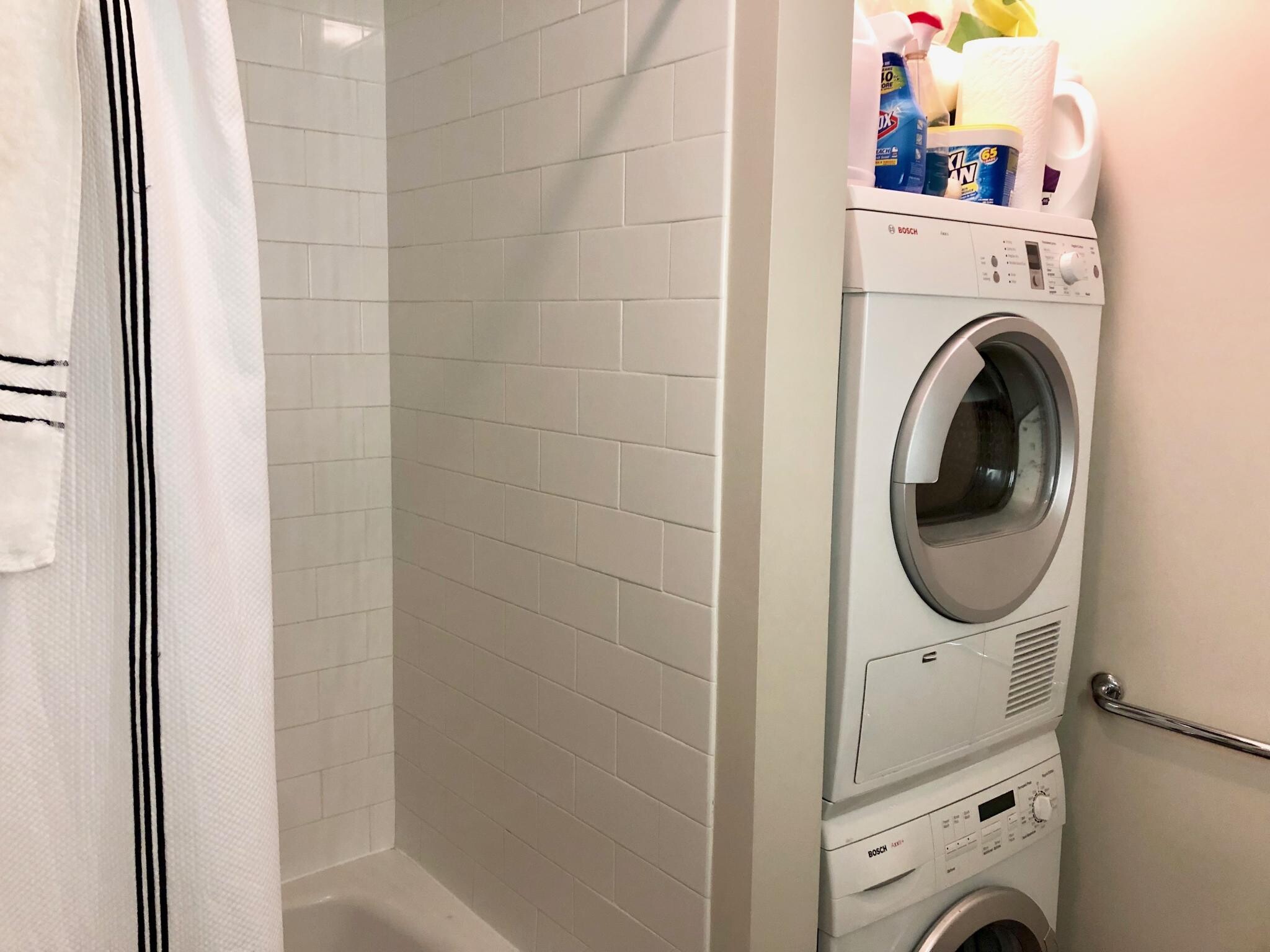 Building Photo - 33 Fay St