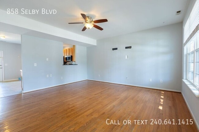 Building Photo - 858 Selby Blvd