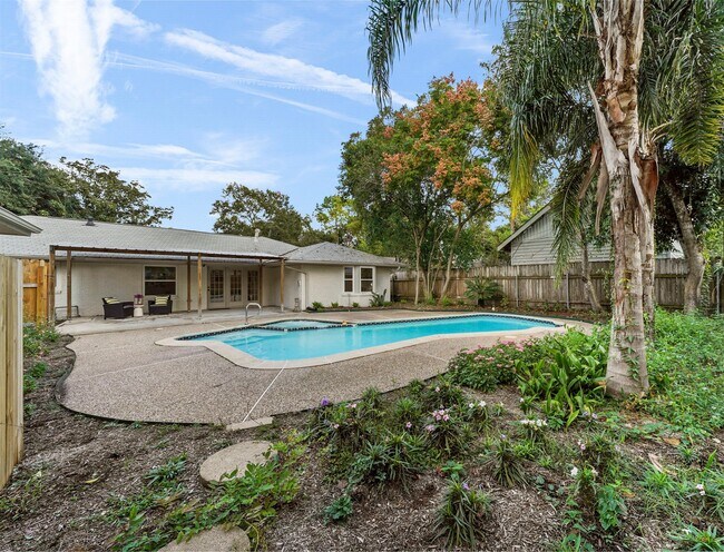 Building Photo - 4309 Stillbrooke Dr
