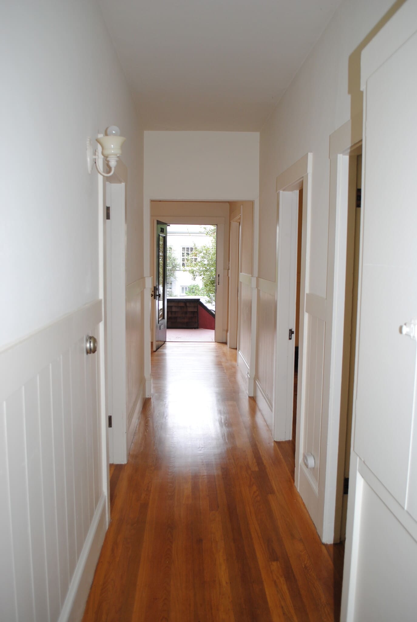 Hallway - 2631 Derby St