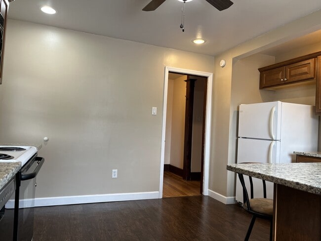 Building Photo - 720 Bellefonte Avenue