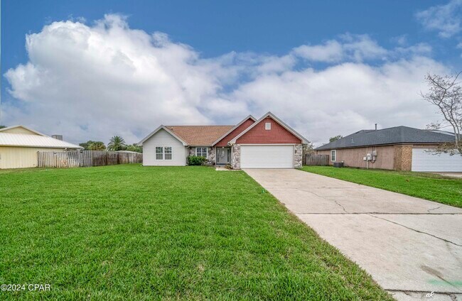 Building Photo - 305 S Star Ave