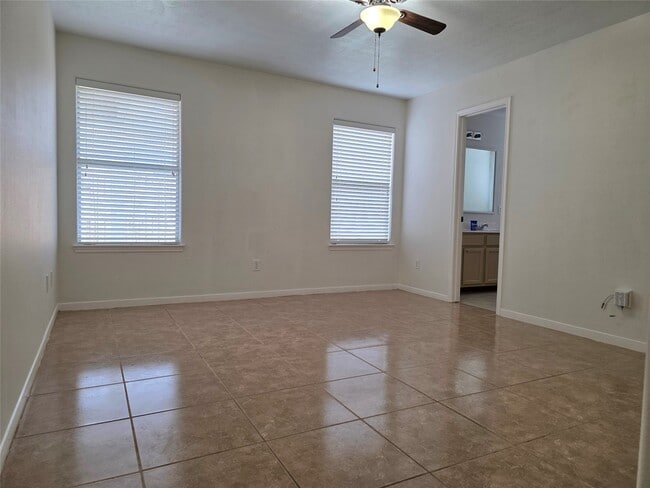 Building Photo - 14411 Groveleigh Ln