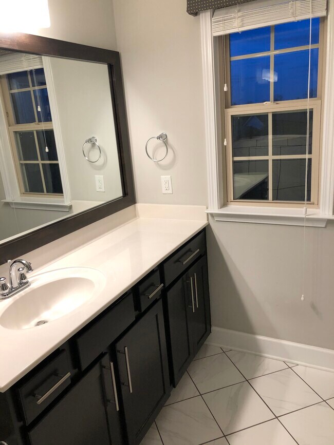 Building Photo - 5543 Prada Dr